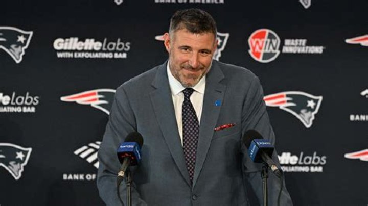 Analyzing Mac Jones' Contract with the New England Patriots: A Salary Comparison - SarkariResult