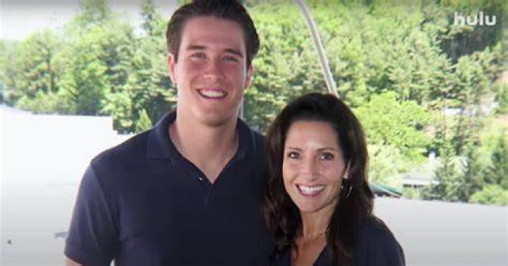 Becki Tilley Relationship statusHusband Kids Becki Tilley Relationship status(Husband, Kids)