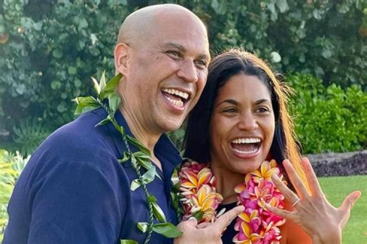 Cam Lewis Net Worth : Details About Age, Sailor, Contract, Wife, XFL, Stats - SarkariResult