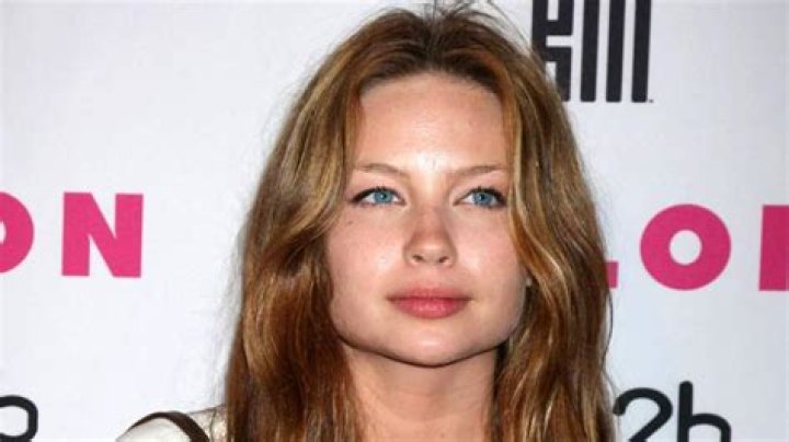 Daveigh Chase Height, Weight, Body Measurements, Bra Size, Shoe Size