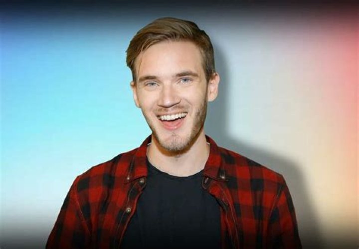 Pewdiepie Height : Biography, Net worth, Age, Family & More details - SarkariResult